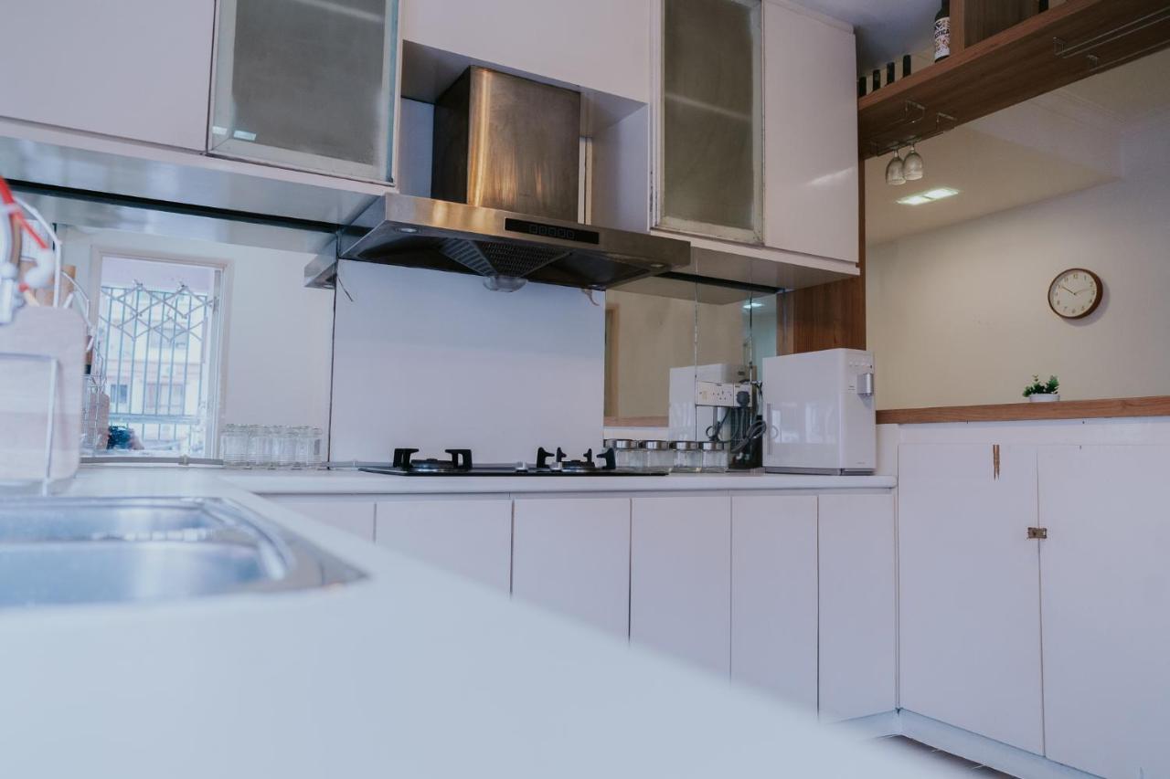 Petronella Apartment C1 Marina Court Kota Kinabalu Eksteriør bilde